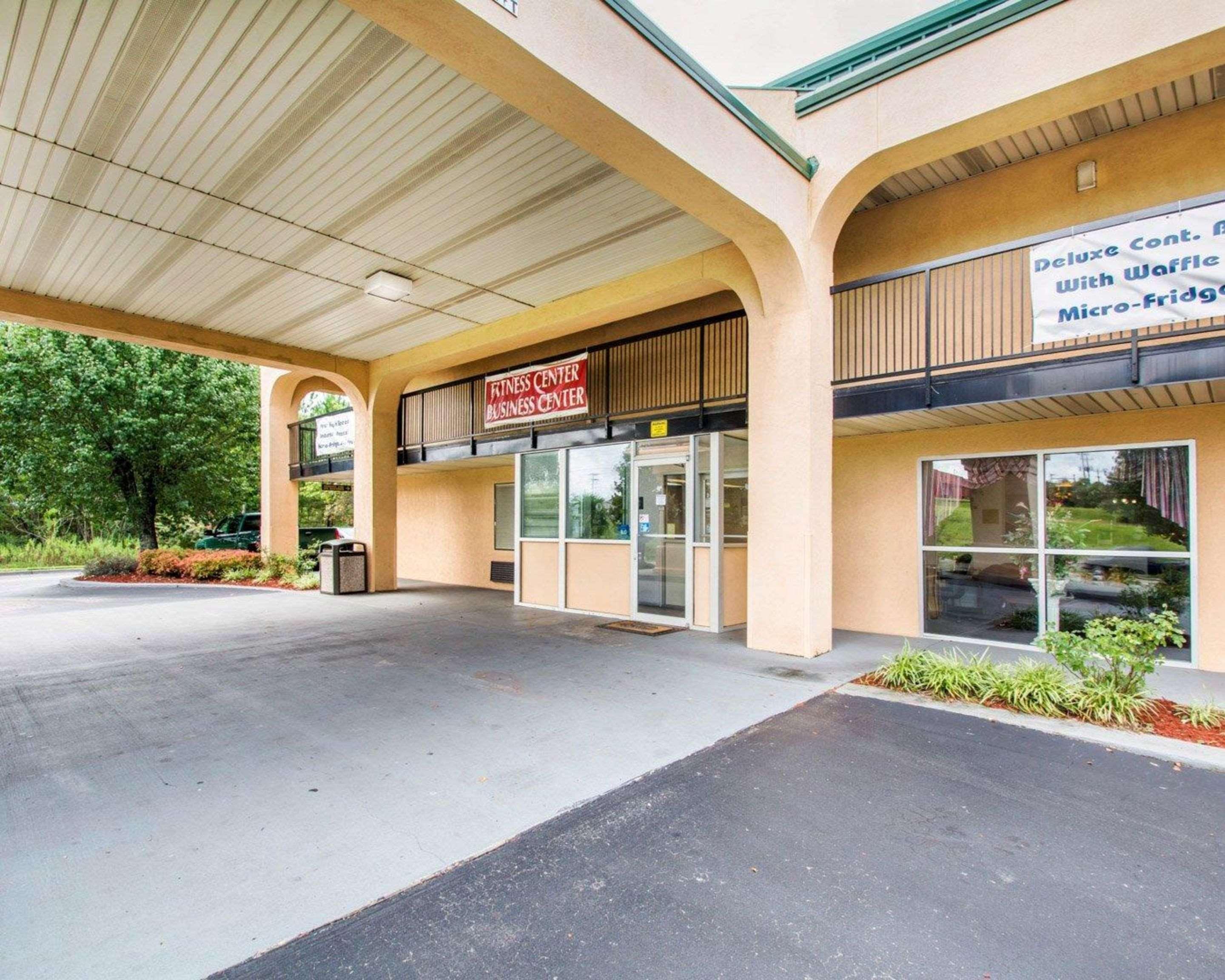 Econo Lodge Troy Exterior photo